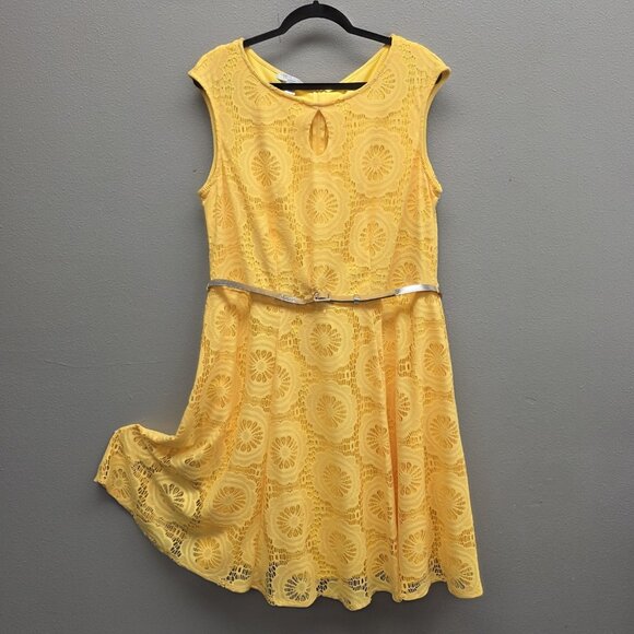 London Style Collection Dress Womens 16W Yellow Lace Fit & Flare Belted Keyhole - Picture 1 of 12